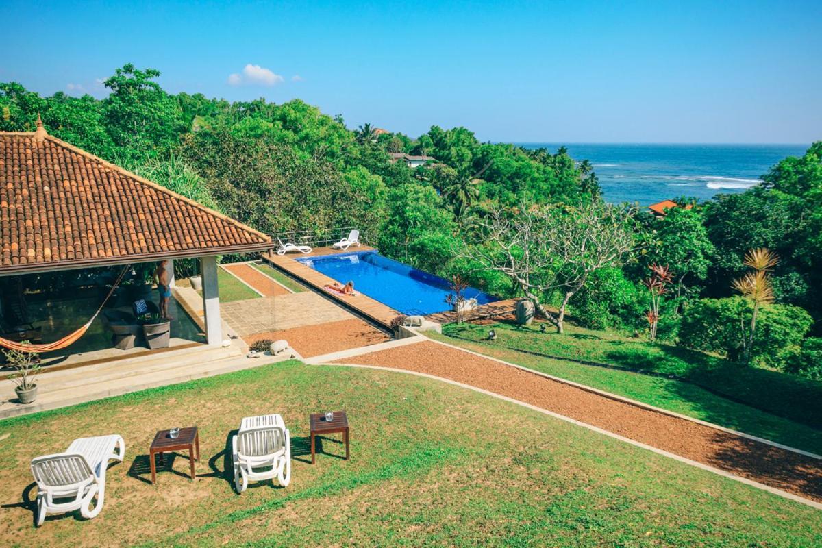 Highland Villa Уелигама Екстериор снимка