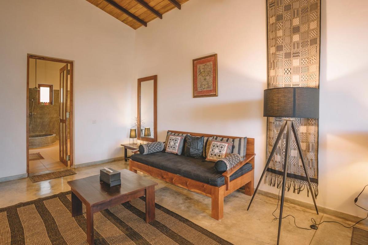 Highland Villa Уелигама Екстериор снимка